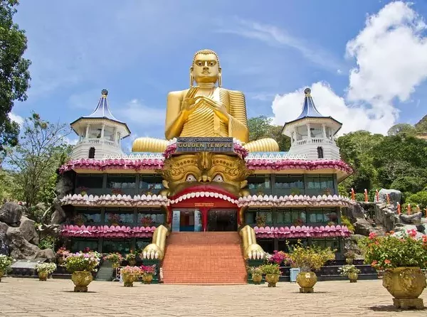 Dambulla Royal Cave Temple