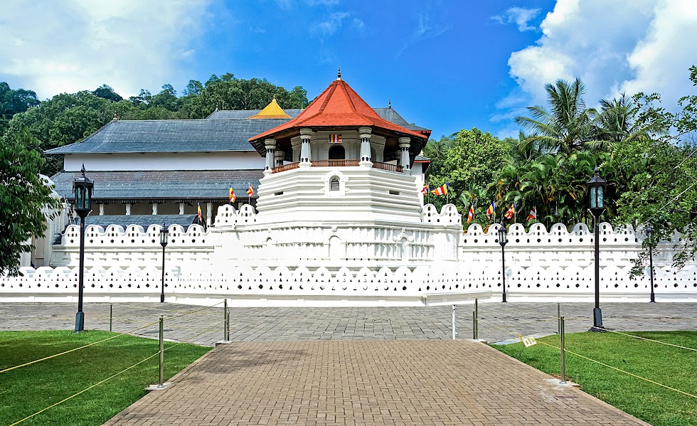 The Temple of the Sacred Tooth Relic